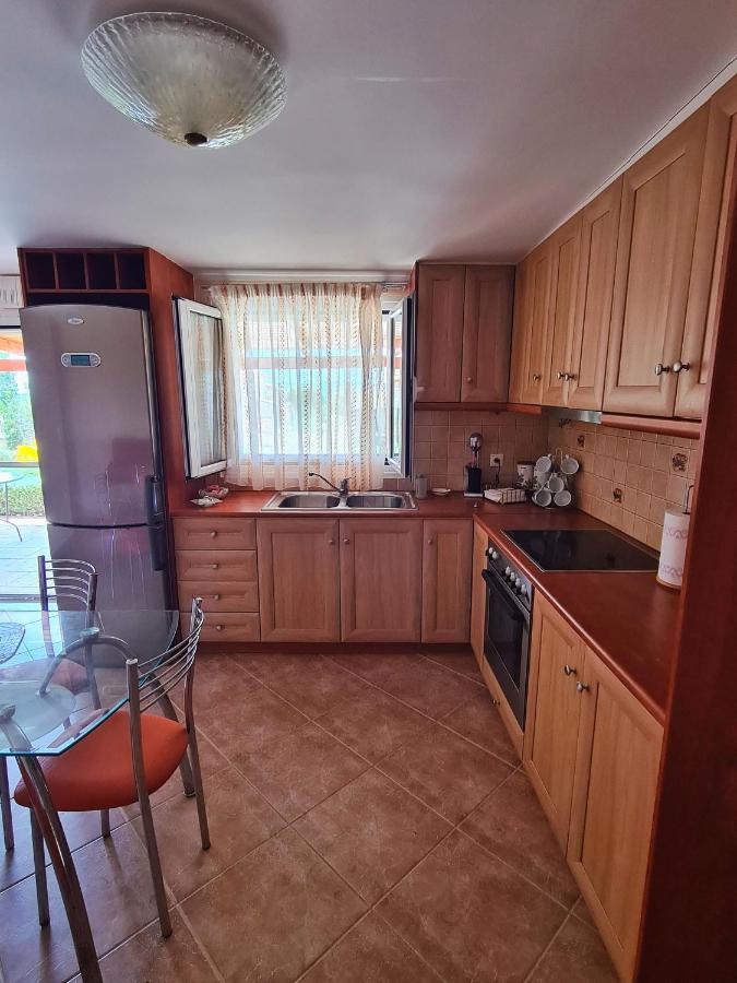 Guesthouse Petrothalassa Porto Heli Eksteriør billede