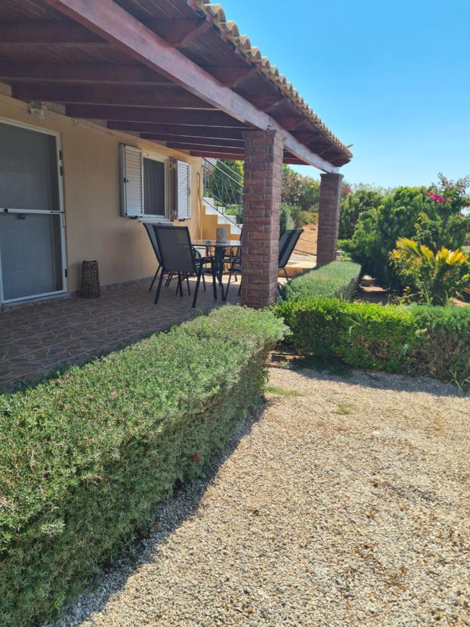 Guesthouse Petrothalassa Porto Heli Eksteriør billede